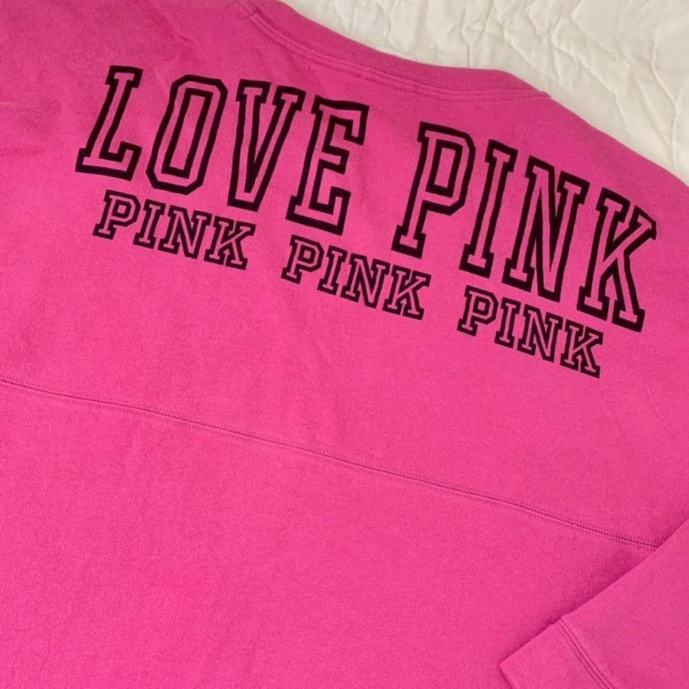 Like new Victoria’s Secret pullover size medium